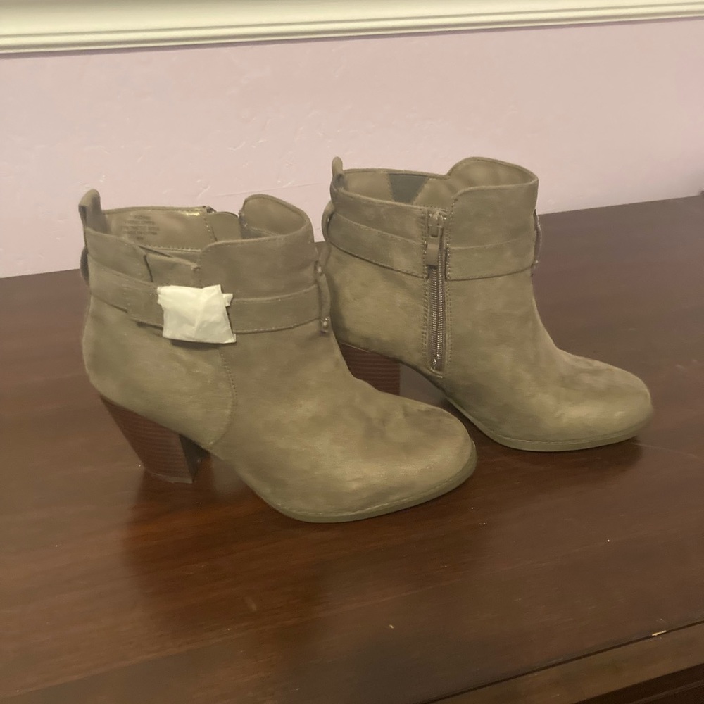 Ankle booties